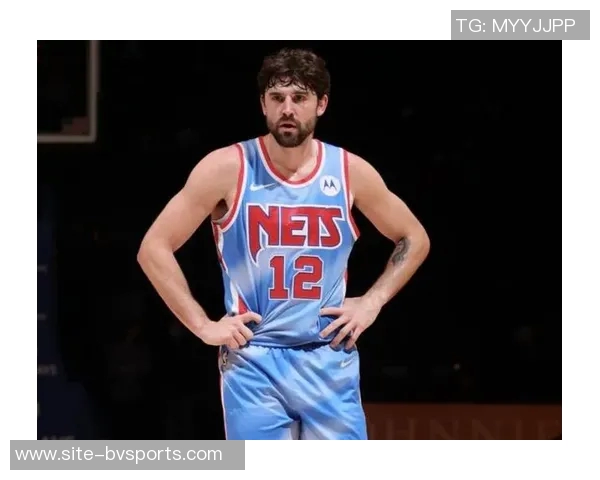 沃特森神勇表现三分精准轰下30分助球队逆转胜利展现超级实力