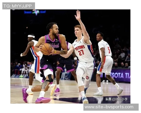 兰德尔表现平平14投仅5中贡献13分3篮板11助攻三分球命中率不佳